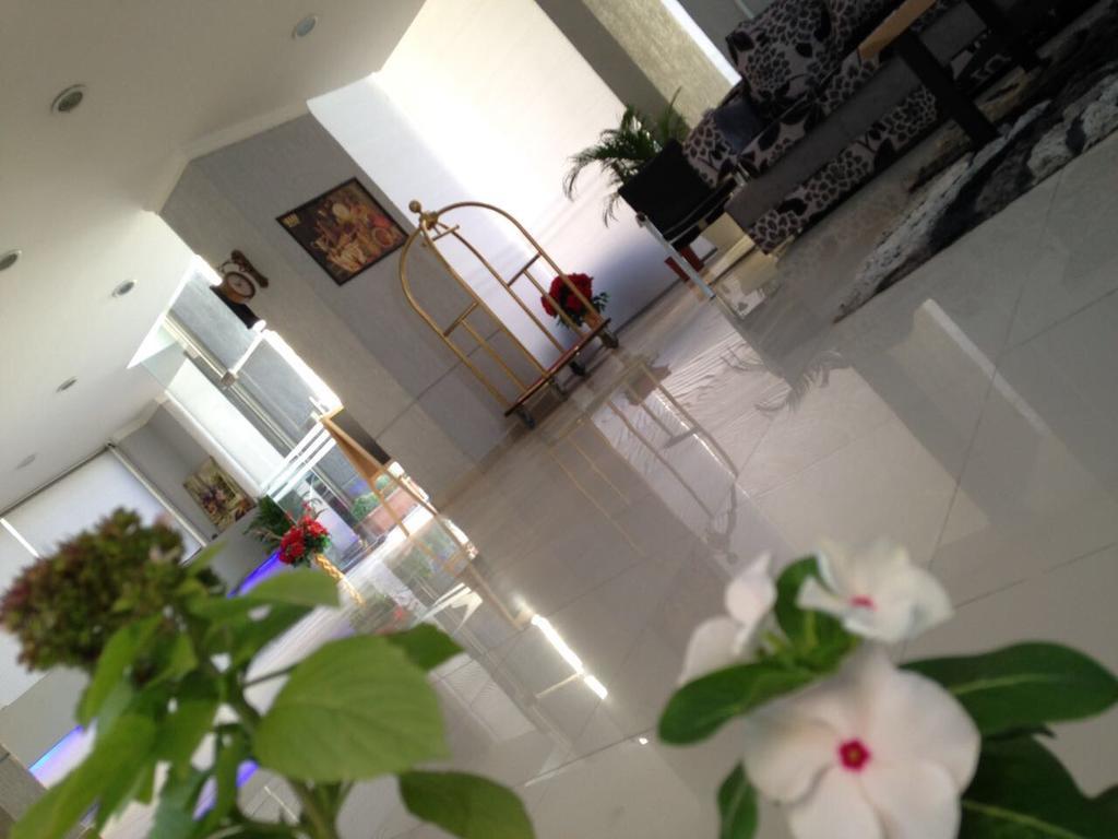 Riviera Apartments Кувейт Екстериор снимка